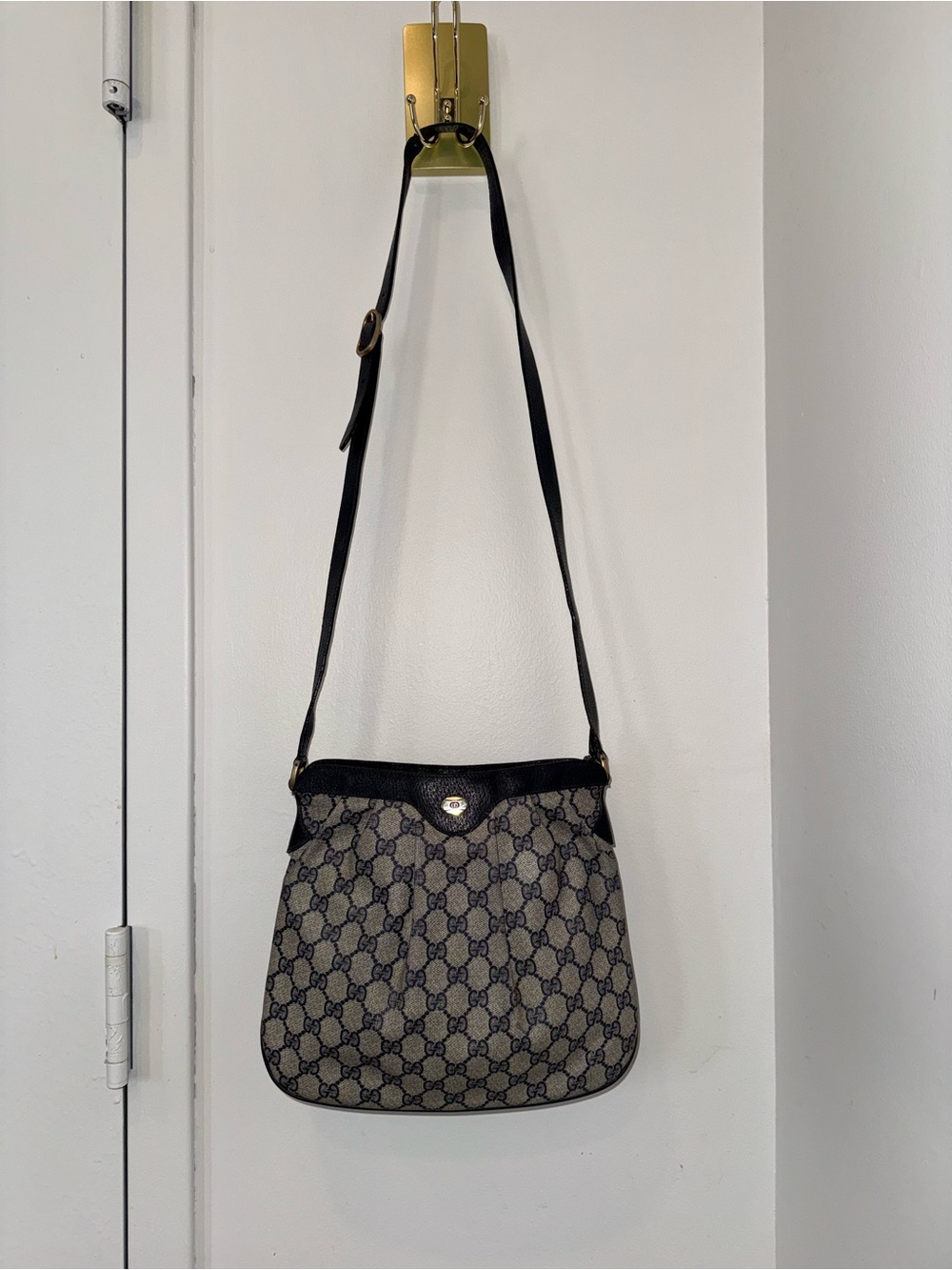 Gucci GG Shoulder Bag, Gray Coated Canvas with Navy Trim - Picture 16 of 17